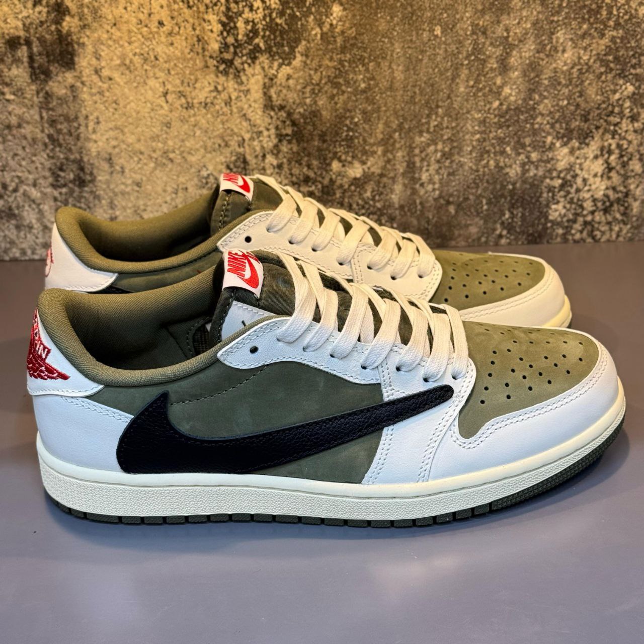 Air Jordan 1 Low OG “Olive” x Travis Scott